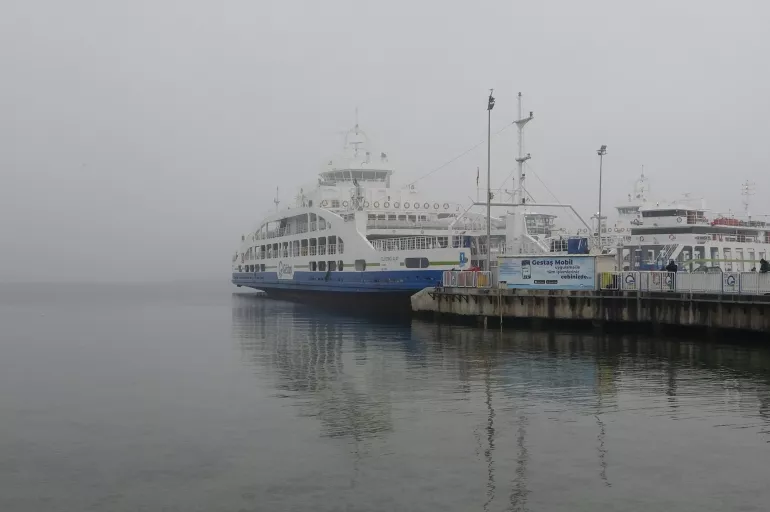 Son dakika! Çanakkale Boğazı transit gemi geçişlerine kapatıldı
