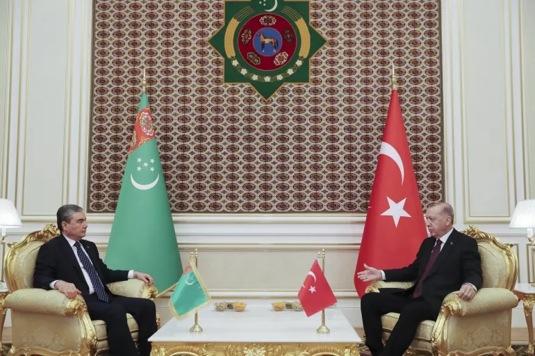 Türkiye ile Türkmenistan arasında 5 milyar dolarlık anlaşmalar imzalandı