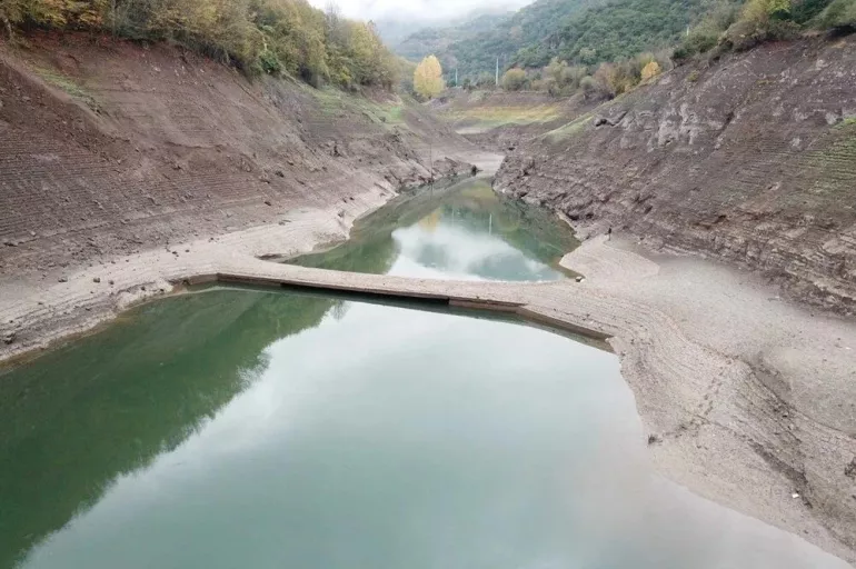 Yuvacık Barajı alarm veriyor! Su seviyesi azaldı, köprü ortaya çıktı