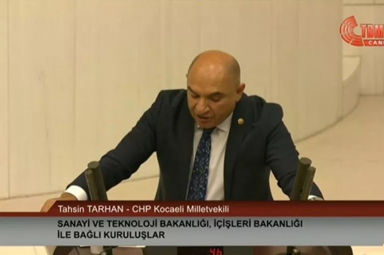 CHP'li Tahsin Tarhan'ın kafası karışık! 'Yerli otomobil için 47 milyon euroyu çöpe attınız'