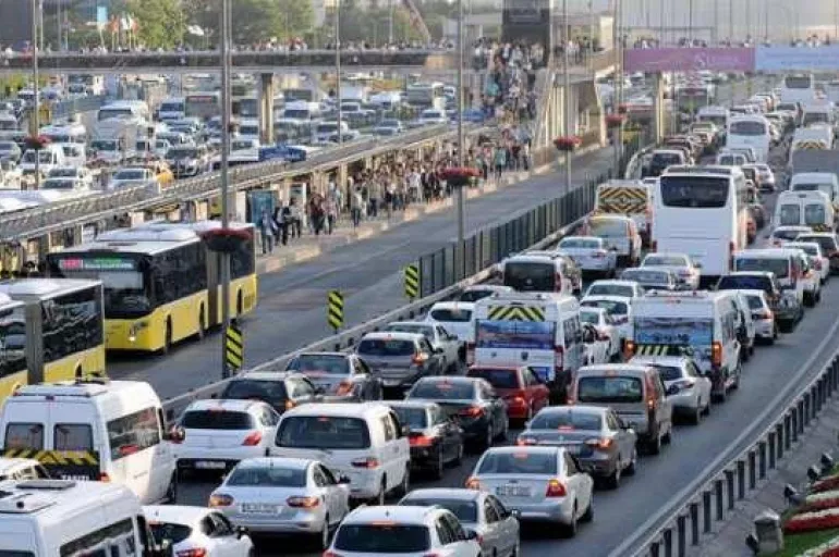 Dikkat! İstanbul'da yılbaşında bu yollar trafiğe kapalı olacak