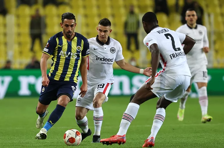 Fenerbahçe UEFA Konferans Ligi'ne kaldı! Nefes kesen maçta 2 gol var
