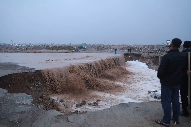 Irak'ta sel felaketi! Erbil sular altında kaldı