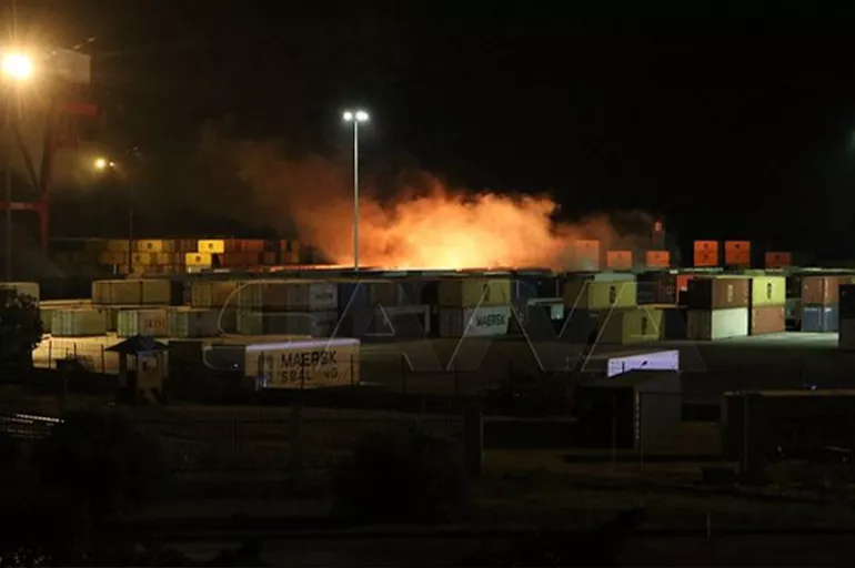 İsrail Suriye'ye saldırdı! Lazkiye Limanı küle döndü