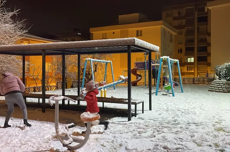 İstanbul'da kar yağışı kaç gün sürecek? Meteoroloji'den don ve buzlanma uyarısı