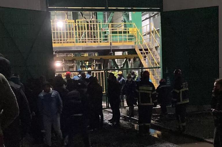İzmir'de maden ocağı göçtü: 8 kişi dumandan etkilendi