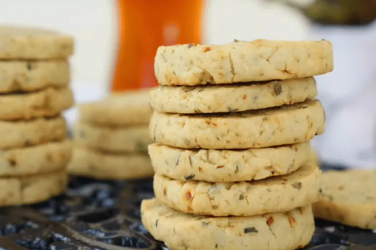 MasterChef parmesanlı tuzlu kurabiye nasıl yapılır? Tuzlu kurabiye tarifi nedir?