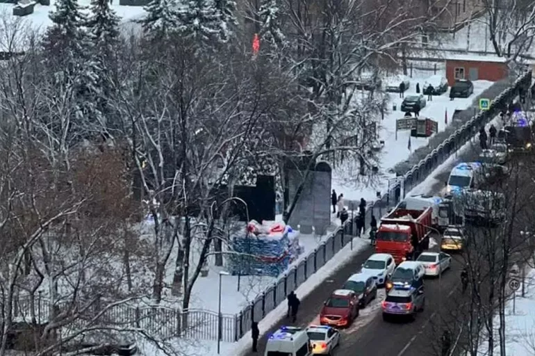 Moskova'da silahlı saldırı! 2 ölü, 3 yaralı