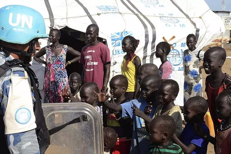 Sudan'da büyük hırsızlık! 730 bin kişiye yetecek gıda yağmalandı