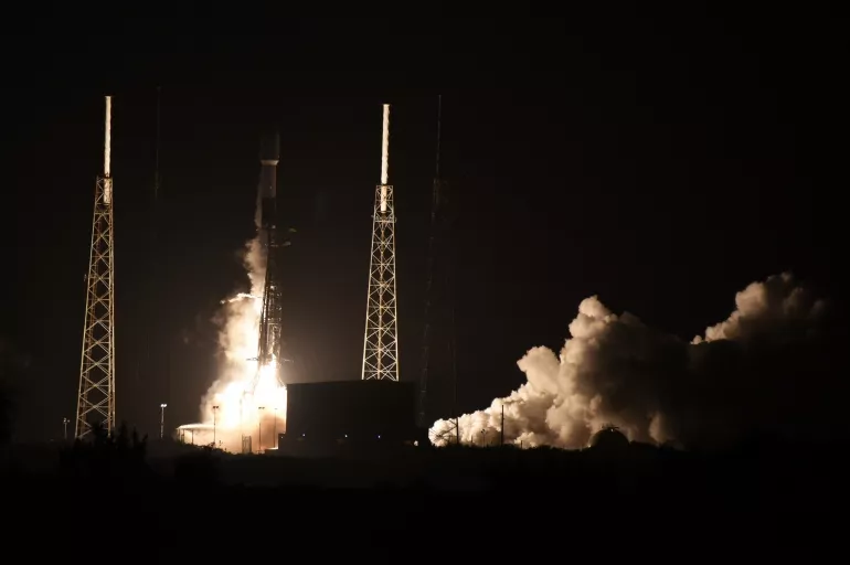 TÜRKSAT 5B uydusu SpaceX'in Falcon 9 roketiyle başarıyla fırlatıldı