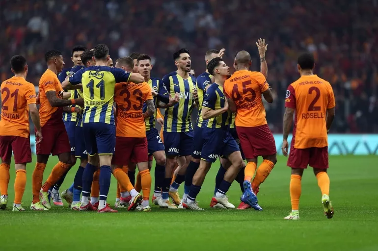 Yılın transfer bombası patlıyor! İtalyan devinin gözü Fenerbahçeli ve Galatasaraylı yıldızda