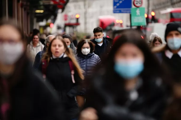 Bilim insanlarından kritik uyarı geldi! 'O maskeleri çöpe atın'