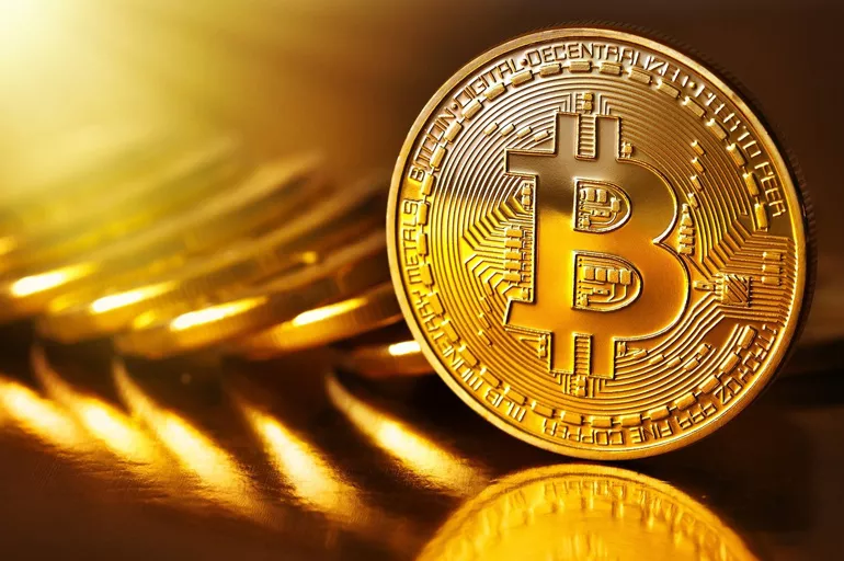 Bitcoin 100 bin dolar olacak! Uzman ekonomist o tarihi duyurdu