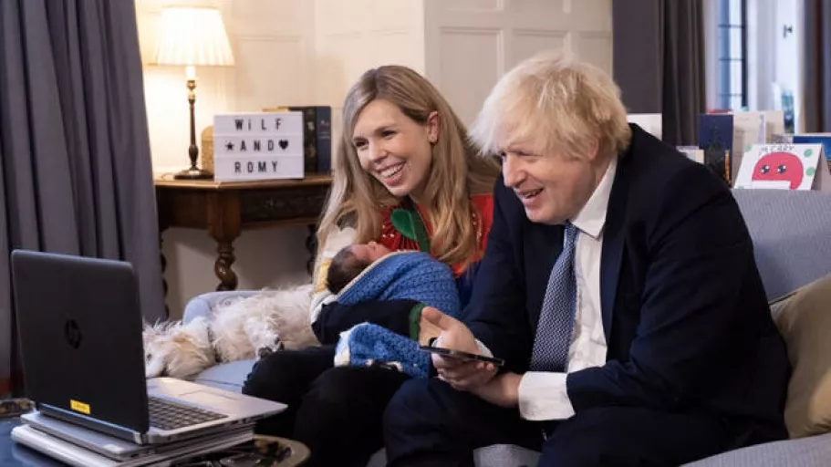 Boris Johnson'ı yıkan haber! Altı haftalık bebeği koronaya yakalandı