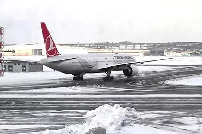 İstanbul Havalimanı'nda seferler durduruldu
