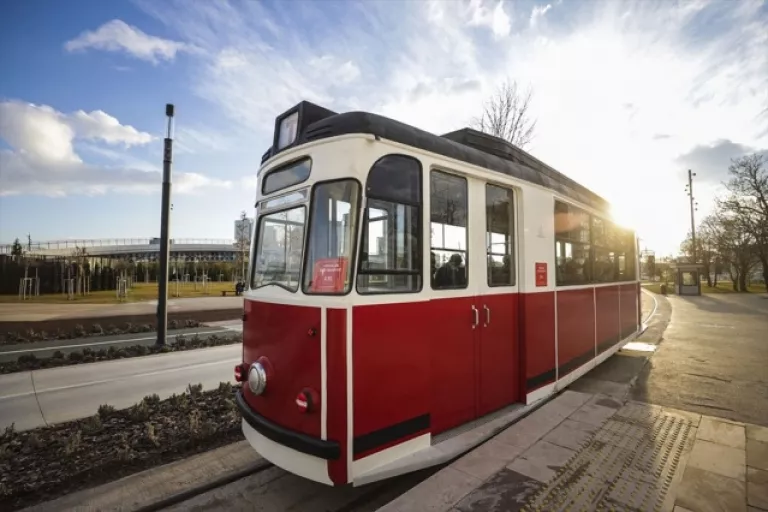 Millet Bahçesi'nin Nostaljik Tramvayı ile zamana yolculuk