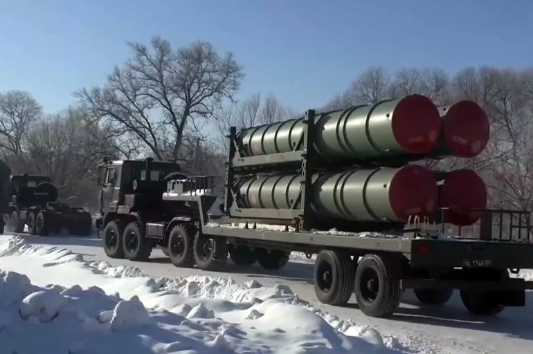 Rusya Belarus'a S-400 getirdi! Ukrayna'ya saldırılar oradan mı başlayacak?