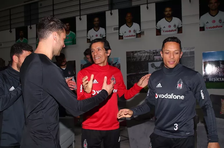 Son dakika! Beşiktaş İspanyol antrenörü resmen duyurdu