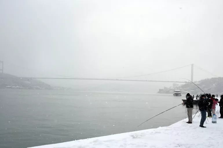 Son dakika! İstanbul Boğazı'nda gemi trafiğine kapatıldı