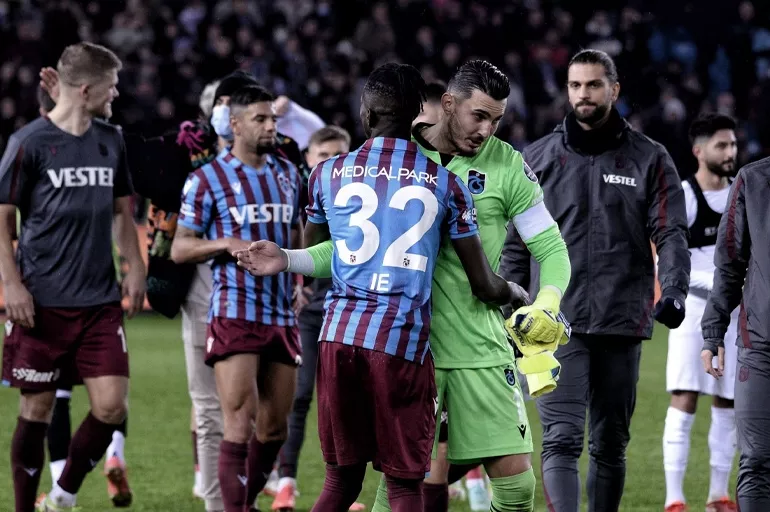 Trabzonspor'da şok ayrılık! İlk devreye damga vurmuştu! Sözleşme feshedildi