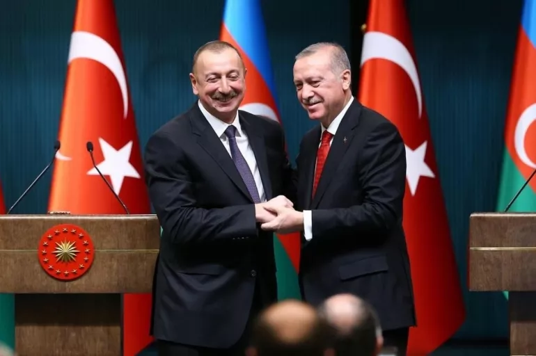Aliyev'den Cumhurbaşkanı Erdoğan'a erken doğum günü tebriği