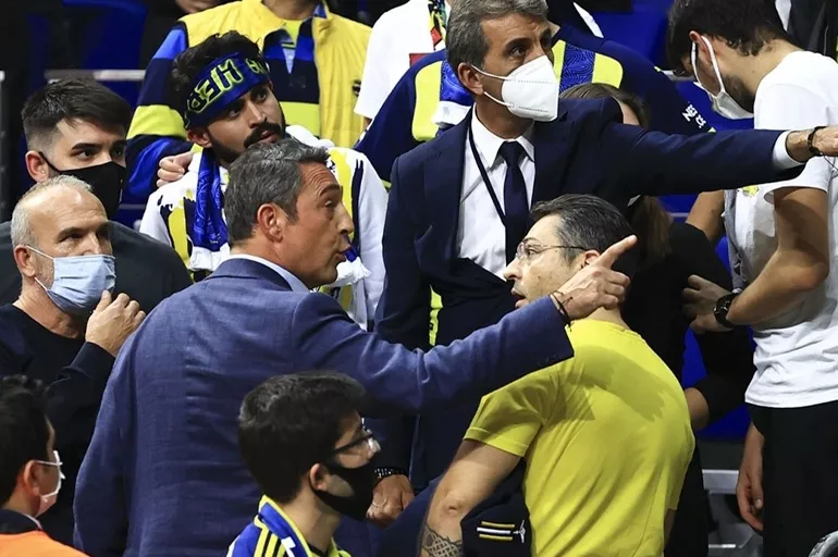 Fenerbahçe'den tarihi karar! Ali Koç tepkilere daha fazla dayanamadı