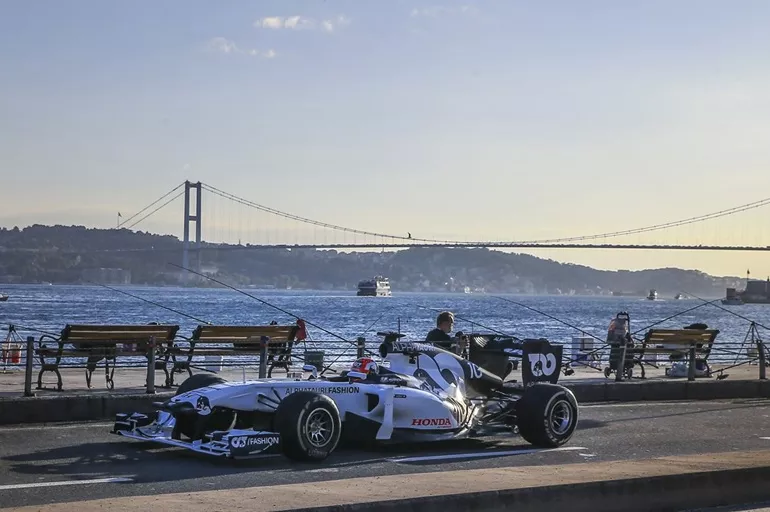 Formula 1'da kafaları karıştıran gelişme: Rusya GP kaldırıldı ve Türkiye Grand Prix'si için sayfa açıldı