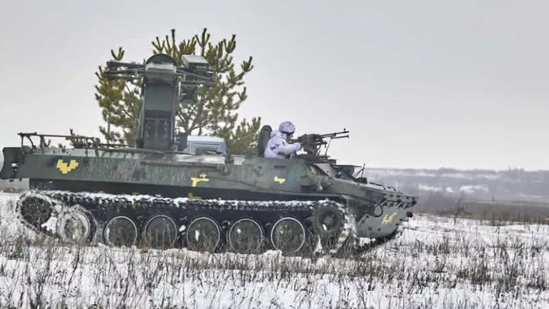 İngiliz hükümeti Ukrayna’da bulunan askerlerini geri çekiyor