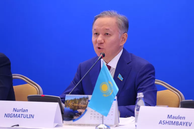 Kazakistan Meclis Başkanı istifa etti!