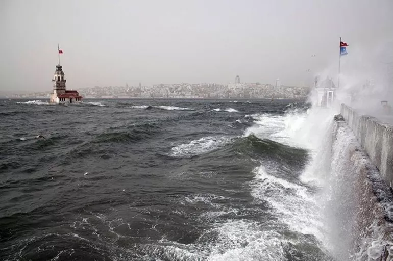 Meteoroloji'den Marmara ve Ege  Bölgesi için kritik uyarı! Fırtına geliyor