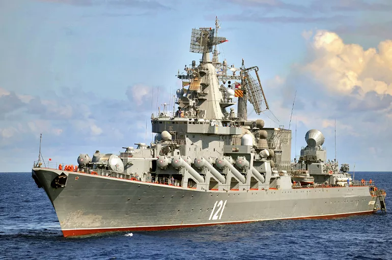 Rusya Karadeniz sularında! 30'dan fazla savaş gemisi tatbikat için açıldı
