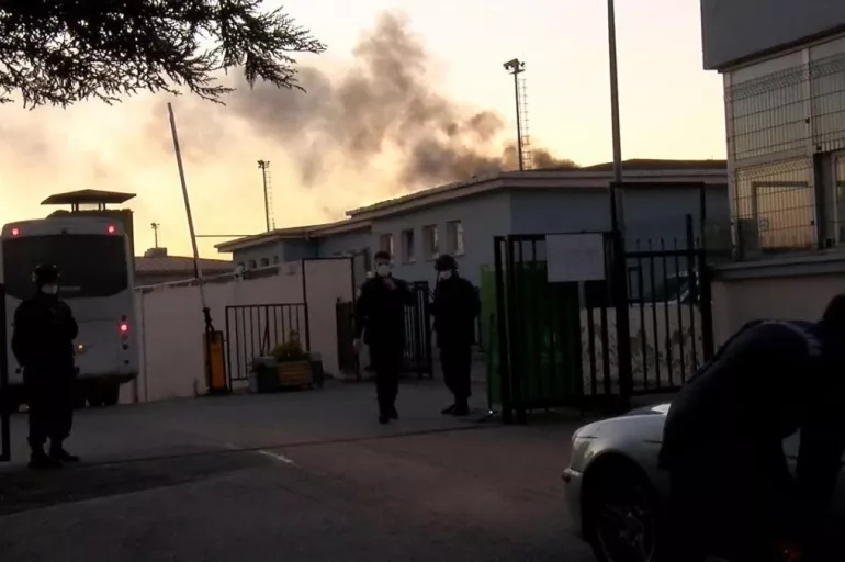 Son dakika: İstanbul'da cezaevinde korkutan yangın! Bakan Bozdağ: Her şey kontrol altında