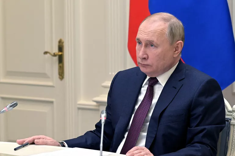 Son dakika! Rusya Devlet Başkanı Putin, Donetsk ve Luhansk ayrılıkçı yönetimini tanıdı
