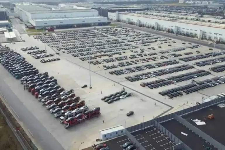 Tesla'dan dev Çin adımı! Yılda 2 milyon araç üretilecek