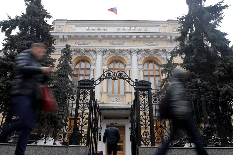 Büyük kriz kapıda: Rusya Merkez Bankası 300 milyar dolara erişemiyor