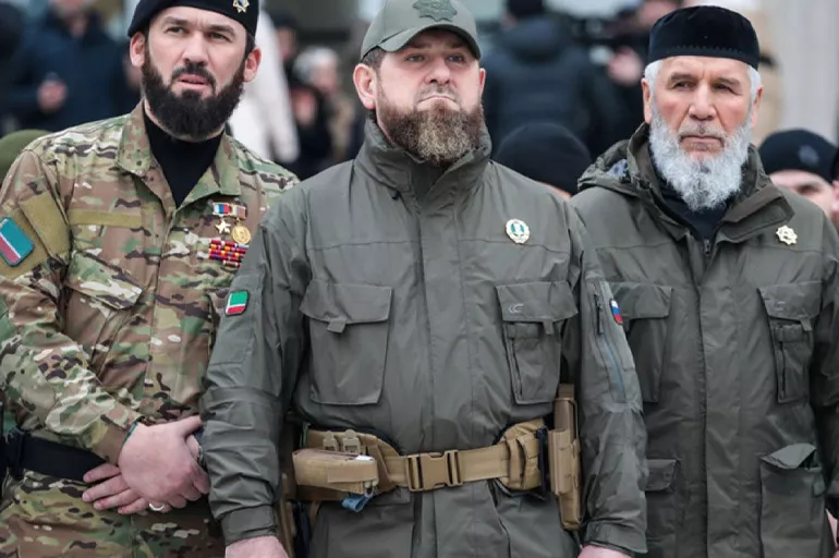 Çeçen askerleri Ukrayna'dan kaçmaya başladı! Kadirov Kiev'de olduğunu iddia etti