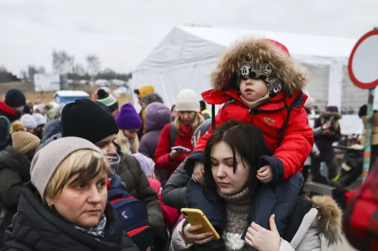 İngiltere'nin göçmen şovu! Cömertliğiyle övündü 300 Ukraynalı mülteci kabul etti