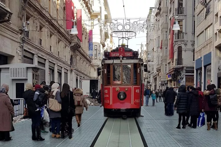İstanbul'a turist akını! Yüzde 136 arttı