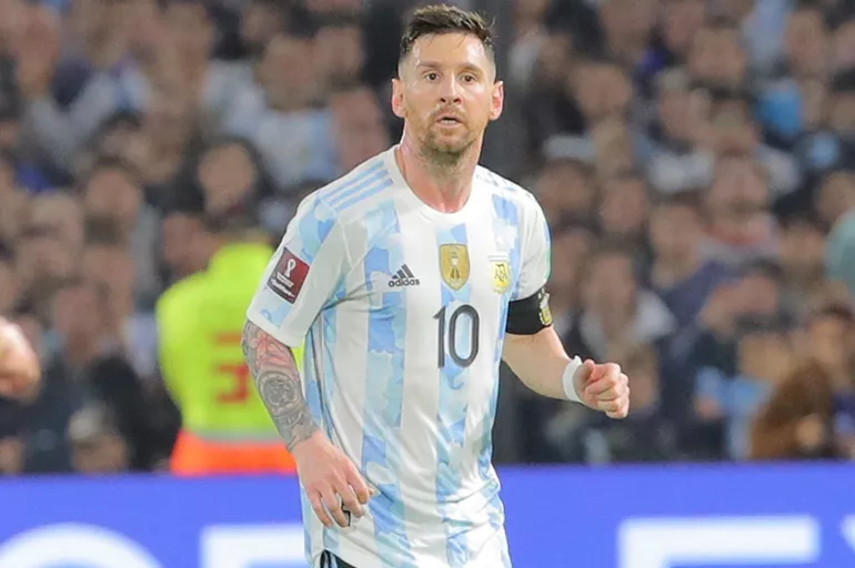 Lionel Messi eski günlerine döndü, Arjantin farklı kazandı