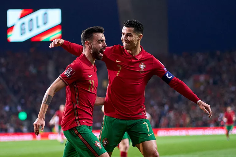 Portekiz ve Polonya, Dünya Kupası'na gidiyor