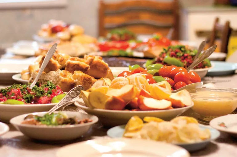 Ramazan ayında yemek tarifleri iftar menüsü nasıl olmalı? Dakikalar içinde hazırlanacak iftar menüsü!