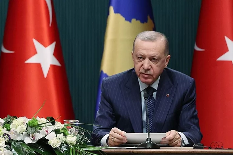 Son dakika: Cumhurbaşkanı Erdoğan ile Kosova Cumhurbaşkanı arasında kritik imzalar atıldı! Önemli açıklamalar...