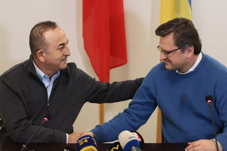 Son dakika: Dışişleri Bakanı Çavuşoğlu'ndan kritik Ukrayna görüşmesi