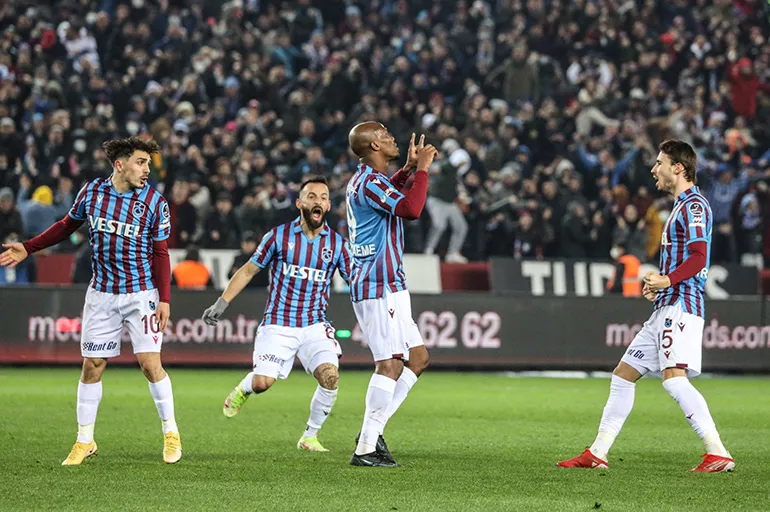 Son dakika! Trabzonspor Göztepe'yi 4 golle geçti