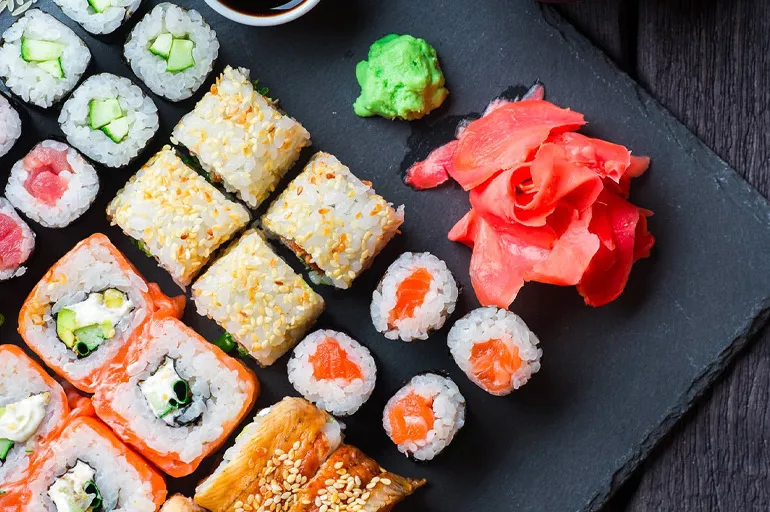 Evde Sushi nasıl yapılır, malzemeleri neler? Sushi tarifi nedir?
