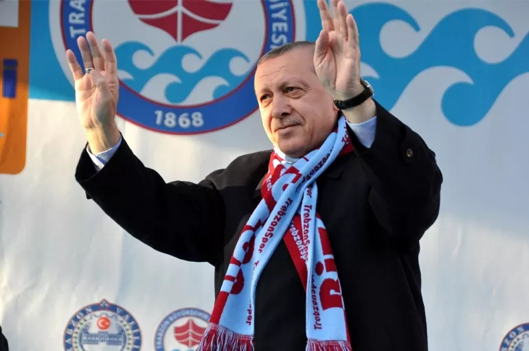 Cumhurbaşkanı Erdoğan, Trabzonspor'un şampiyonluğunu kutladı