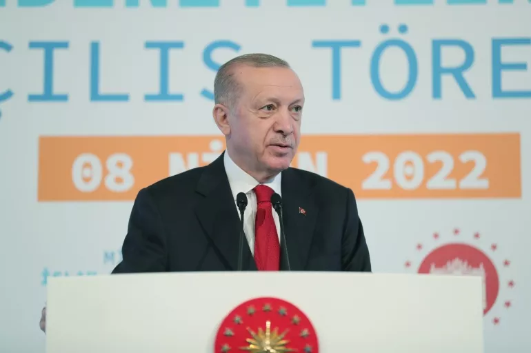 Cumhurbaşkanı Erdoğan:  Asıl geri kalmışlığı zihinlerde yaşadık