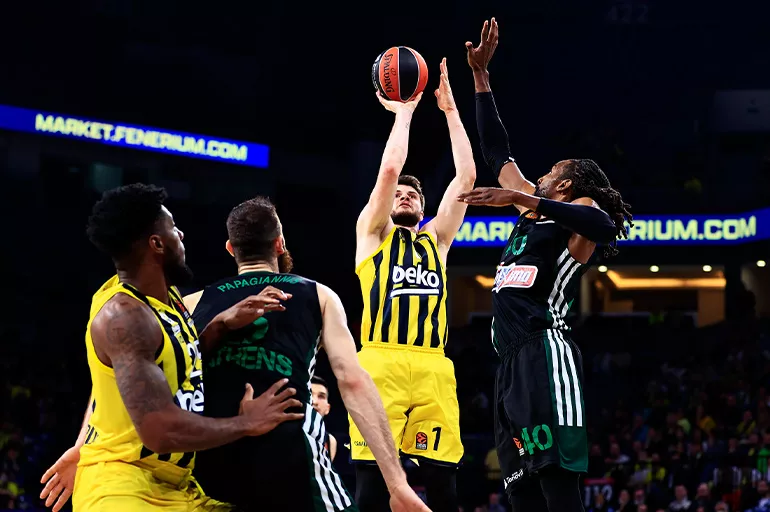 Fenerbahçe Beko evinde Panathinaikos'u mağlup oldu: Son nefesimiz yetmedi