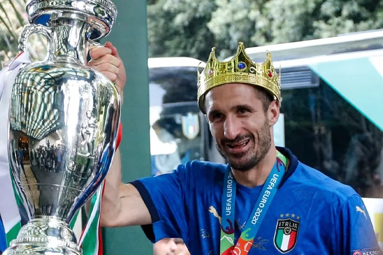 Juventus'un stoperi Chiellini emekli olduğunu açıkladı
