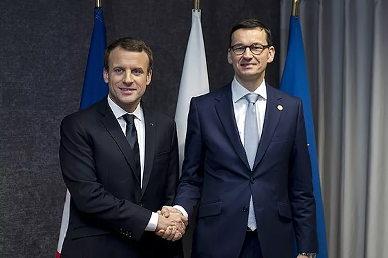Macron'dan Polonya Başbakanı'na tepki: Temelsiz ve skandal ifadeler